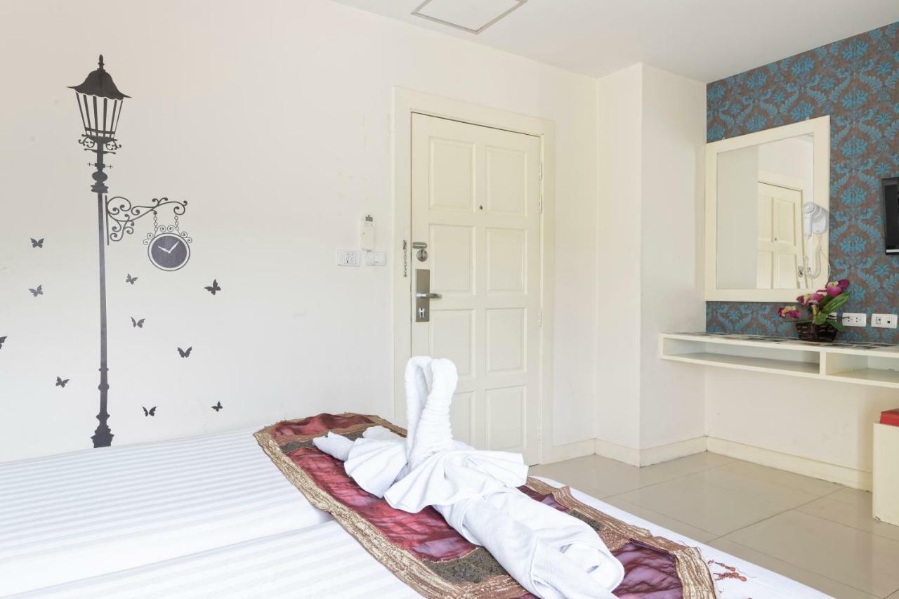 J Sweet Dream Boutique Hotel Phuket Patong Exteriör bild