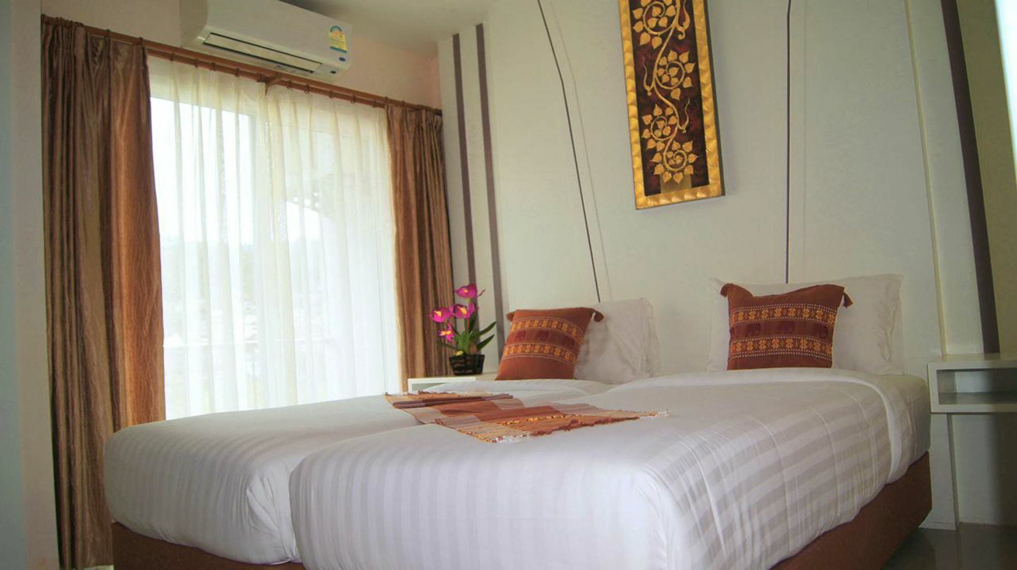 J Sweet Dream Boutique Hotel Phuket Patong Exteriör bild
